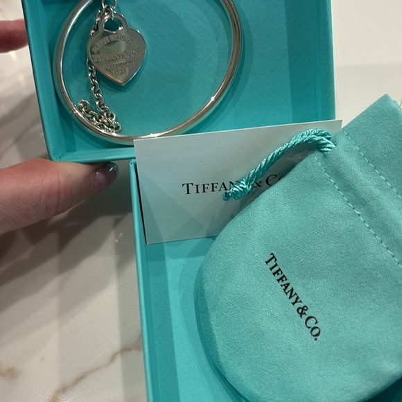 Tiffany & Co bangle! STUNNING! Like brand new - on my wrist twice!!!🦋🦋🦋🦋🦋⭐️ - Picture 4 of 5